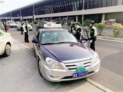 郑州推交通执法app 可定位出租车位置等信息(图)